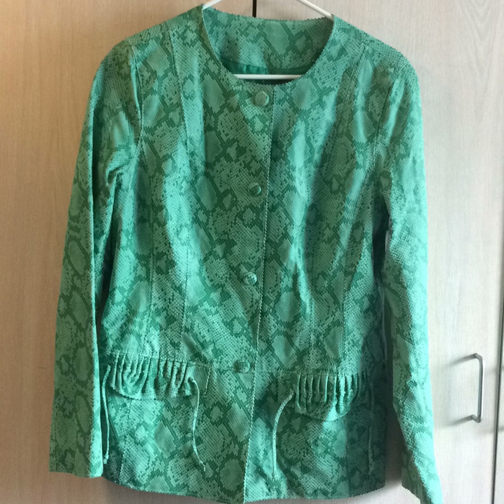 CHI BY FALCHI GREE SNAKE 🐍 JACKET